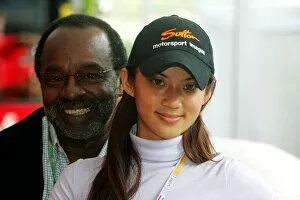 Images Dated 15th August 2004: Formula One World Championship: Everett Surratt Sony Playstation with Suzanne Lee Photographer