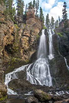 Crystal Falls, outfall of Cascade Creek, Yellowstone National Park, Wyoming, USA Crystal Falls, outfall of Cascade Creek, Yellowstone National Park, Wyoming, USA