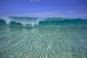 Hawaii, Front View Of Shallow Crystal Clear Aquamarine Wave, Curling A30D Hawaii, Front View Of Shallow Crystal Clear Aquamarine Wave, Curling A30D