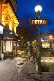 Maubert-Mutualite Metro Station And Cafe At Dawn In The Latin Quarter (Quartier Latin) On The Left Bank, Paris, France Maubert-Mutualite Metro Station And Cafe At Dawn In The Latin Quarter (Quartier Latin) On The Left Bank, Paris, France