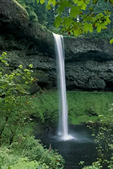 Images Dated 24th July 1997: Oregon, Silver Falls National Park, South Falls, B1653