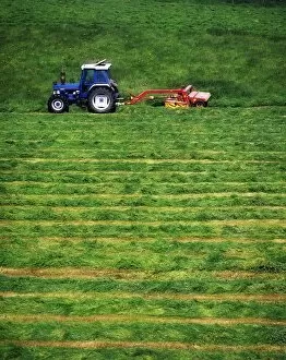 Images Dated 10th October 2007: Silage Making, Ireland
