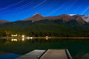 Images Dated 3rd October 2006: Starry Night Of Mountains And Lake, Maligne Lake, Jasper National Park, Alberta, Canada