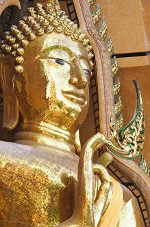 Images Dated 4th November 2005: Thailand, Kanchanaburi, Large Buddha Statue At Wat Tham Sua