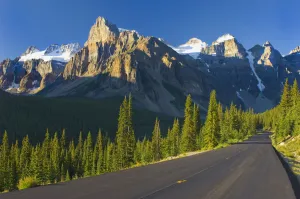 View Of Glacial Mountains And Trees Along The Road To Lake Moraine In Banff National View Of Glacial Mountains And Trees Along The Road To Lake Moraine In Banff National