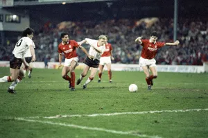 1990 FA Cup Third Round match at The City Ground. Nottingham Forest 0 v Manchester 1990 FA Cup Third Round match at The City Ground. Nottingham Forest 0 v Manchester