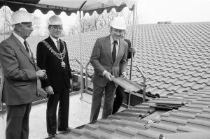 Acorns Children's Hospice. Topping Out Ceremony, with guest of honour Lord Lichfield Acorns Children's Hospice. Topping Out Ceremony, with guest of honour Lord Lichfield