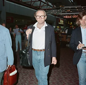 Actor Anthony Hopkins at London Heathrow airport. 14th July 1991 Actor Anthony Hopkins at London Heathrow airport. 14th July 1991
