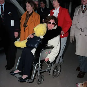 Actress Ava Gardner at London airport February 1987 Actress Ava Gardner at London airport February 1987