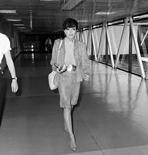 Actress Joan Collins at an airport. May 1982 Actress Joan Collins at an airport. May 1982