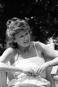 Actress Julie Walters on location. 3rd July 1985 Actress Julie Walters on location. 3rd July 1985