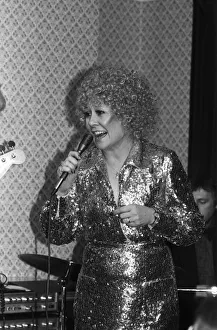 Actress Liz Dawn appears in a cabaret act. May 1982 Actress Liz Dawn appears in a cabaret act. May 1982