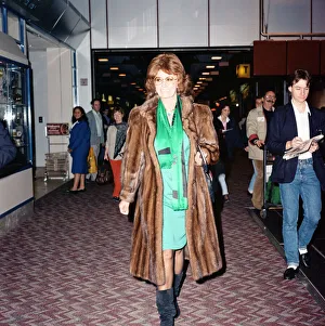 Actress Sophia Loren pictured at London Airport. 27th December 1988 Actress Sophia Loren pictured at London Airport. 27th December 1988