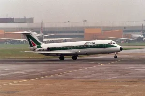 Aircraft McDonnell Douglas DC9 Airlines Alitalia landing at Heathrow Airport in 1992 Aircraft McDonnell Douglas DC9 Airlines Alitalia landing at Heathrow Airport in 1992