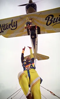 Aircraft Utterly Butterly Wing Walkers July 1999. Wingwalkers Sara Mozayeni 28 (top Aircraft Utterly Butterly Wing Walkers July 1999. Wingwalkers Sara Mozayeni 28 (top