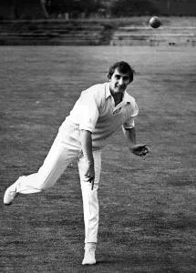 Alan Old kept Middlesbrough on the title trail with his match-winning 7-52 against second Alan Old kept Middlesbrough on the title trail with his match-winning 7-52 against second