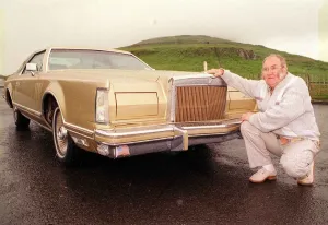 Alan Robertson with his Lincoln Continental June 1999 Alan Robertson with his Lincoln Continental June 1999