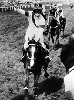 Aldaniti with Bob Champion win at Aintree 1981 Grand National Winner 1981 Aldaniti with Bob Champion win at Aintree 1981 Grand National Winner 1981