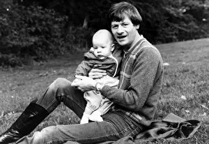 Images Dated 1st September 1983: Alex Higgins former World Snooker Champion 1983 with his son at home