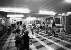 All play at the factory. Light and airy and lots of room to play any games All play at the factory. Light and airy and lots of room to play any games