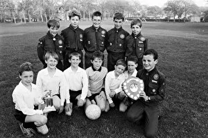 Images Dated 1st May 1990: Almondbury Scouts and Cubs are in a winning mood. Members of 37th Almondbury Methodist