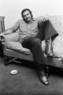 Images Dated 6th July 1973: American actor Burt Reynolds at the Dorchester Hotel London. 6th July 1973