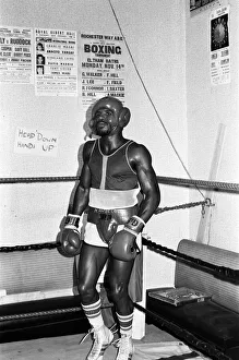 American boxer Marvin Hagler in London to challenge WBC American boxer Marvin Hagler in London to challenge WBC