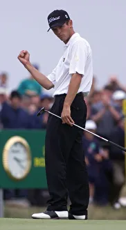 Andrew Coltart celebrates on the 5th green Andrew Coltart celebrates on the 5th green