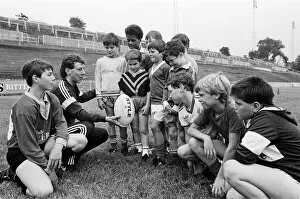 Images Dated 6th September 1986: Andy Whiteley, Huddersfield Barracudas trialist, and Under 17 player Darren Ayers hand