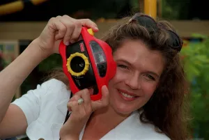 Annabel Croft TV Presenter July 1998 Holding camera A©mirrorpix Annabel Croft TV Presenter July 1998 Holding camera A©mirrorpix