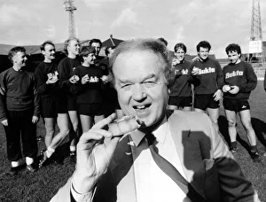 Archie Macpherson football commentator & television presenter pictured eating a pie circa Archie Macpherson football commentator & television presenter pictured eating a pie circa