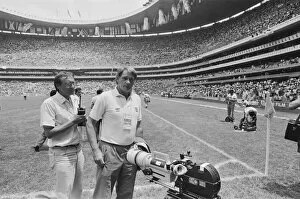 Images Dated 22nd June 1986: Argentina v England World Cup Quarter Final match at the Azteca Stadium in Mexico City