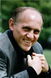 Armin Shimerman Actor who plays the part of Quark the Ferengie bar tender on Star Trek Armin Shimerman Actor who plays the part of Quark the Ferengie bar tender on Star Trek