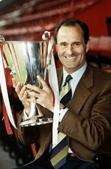 Images Dated 19th May 1994: Arsenal Manager George Graham with European cup winners cup trophy May 1994