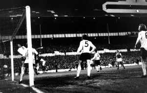 Arsenal scored the winning goal by Ray Kennedy Arsenal against Tottenham Hotspur which Arsenal scored the winning goal by Ray Kennedy Arsenal against Tottenham Hotspur which