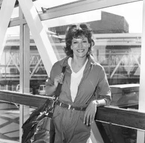 Barbara Dickson arrives at London airport 14th September 1981 Barbara Dickson arrives at London airport 14th September 1981