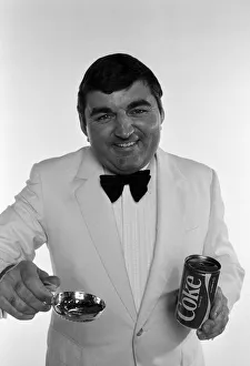 Barrie Larvia (wine expert) with the New Coke. 3rd May 1985 Barrie Larvia (wine expert) with the New Coke. 3rd May 1985