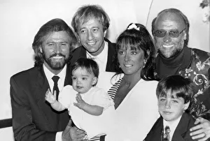 Barry Gibb of the Bee Gees pop group with his wife Linda Barry Gibb of the Bee Gees pop group with his wife Linda