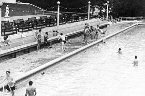 Images Dated 10th August 1980: Bathers enjoying the outdoor pool at Trentham Page 50 TWWW Potters Holiday Circa