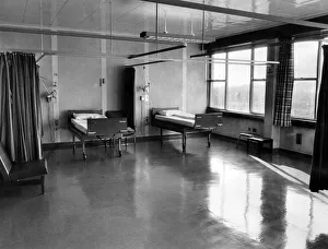 Empty beds in an empty ward at Walsgrave Hospital. Coventry, West Midlands Empty beds in an empty ward at Walsgrave Hospital. Coventry, West Midlands
