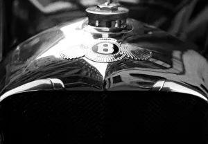 Bentley emblem seen on the bonnet of a 1928 Bentley Speed 6. 26th April 1955 Bentley emblem seen on the bonnet of a 1928 Bentley Speed 6. 26th April 1955