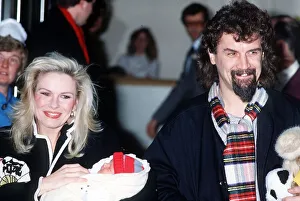 Billy Connolly with wife Pamela Stephenson with their first daughter, Daisy. 1984 Billy Connolly with wife Pamela Stephenson with their first daughter, Daisy. 1984