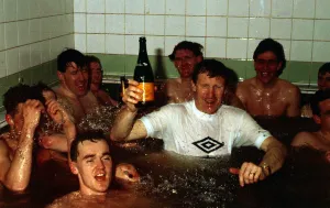 Billy McNeill in team-bath with players April 1988 Billy McNeill in team-bath with players April 1988