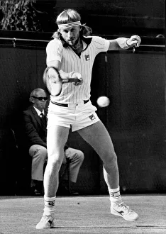 BJORN BORG IN ACTION AT THE WIMBLEDON TENNIS CHAMPIONSHIPS 03/07/1981 BJORN BORG IN ACTION AT THE WIMBLEDON TENNIS CHAMPIONSHIPS 03/07/1981