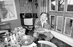Bob Monkhouse, entertainer pictured inside his home - 08/03/1989 Bob Monkhouse, entertainer pictured inside his home - 08/03/1989