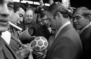 Bobby Charlton of Manchester United meets Russians 1971 Manchester United 1970s Bobby Charlton of Manchester United meets Russians 1971 Manchester United 1970s