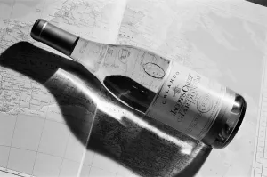 Bottle of White Wine, Orlando, Jacobs Creek, South Eastern Australia Chardonnay 1992 Bottle of White Wine, Orlando, Jacobs Creek, South Eastern Australia Chardonnay 1992
