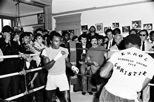 Boxer Errol Christie with Sugar Ray Leonard in the Thomas A' Boxer Errol Christie with Sugar Ray Leonard in the Thomas A'