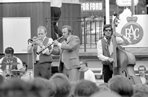 Brands Hatch. Acker Bilk and his paramount Jazz Band entertain crowd between races Brands Hatch. Acker Bilk and his paramount Jazz Band entertain crowd between races