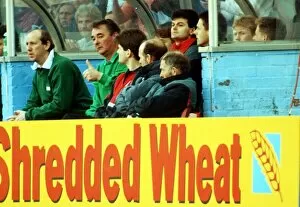 Images Dated 14th April 1991: Brian Clough football manager of Nottingham Forest gives the thumbs up from the bench
